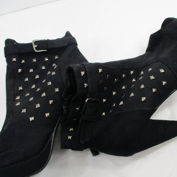 RUE 21 Black Ankle Boots Size L(9-10) - Picture 7 of 7